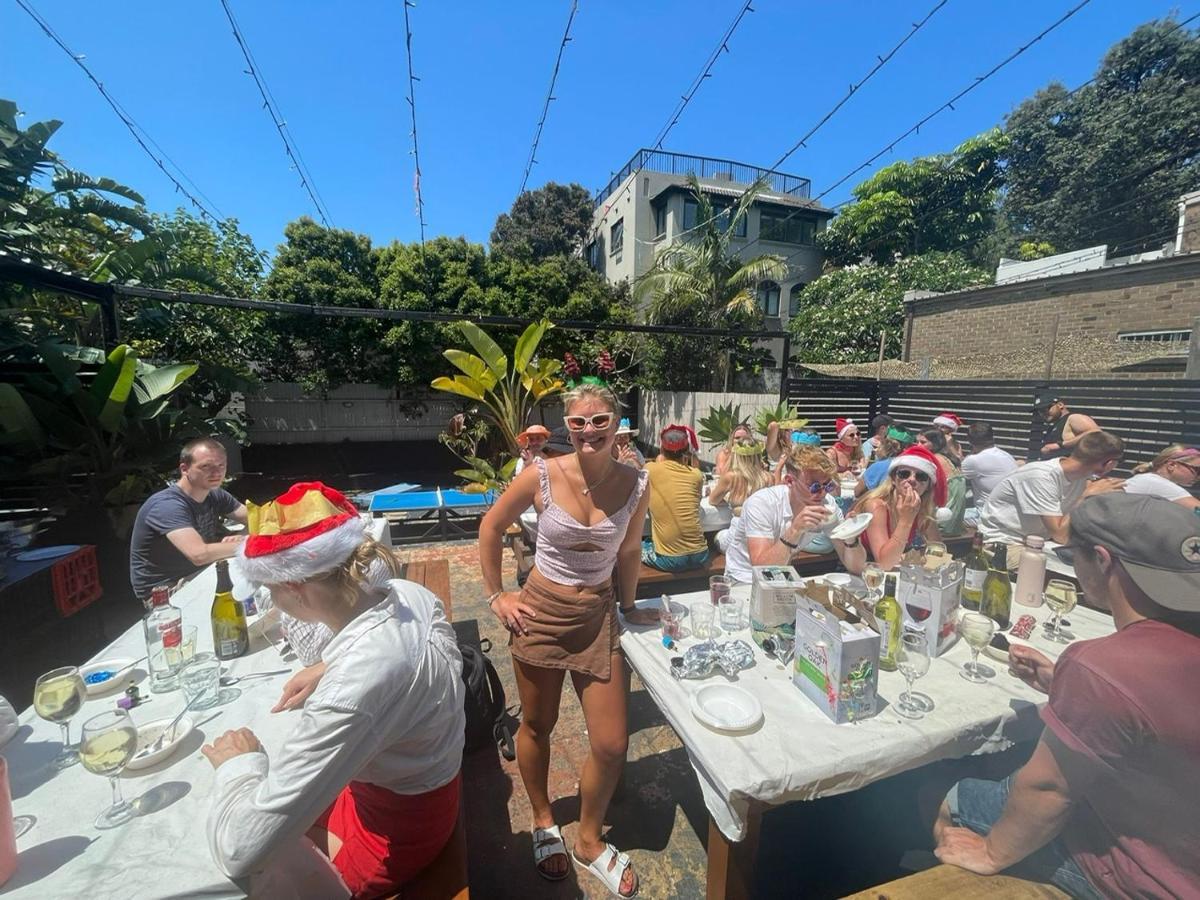 Bondi Beach Backpackers Сидни Екстериор снимка