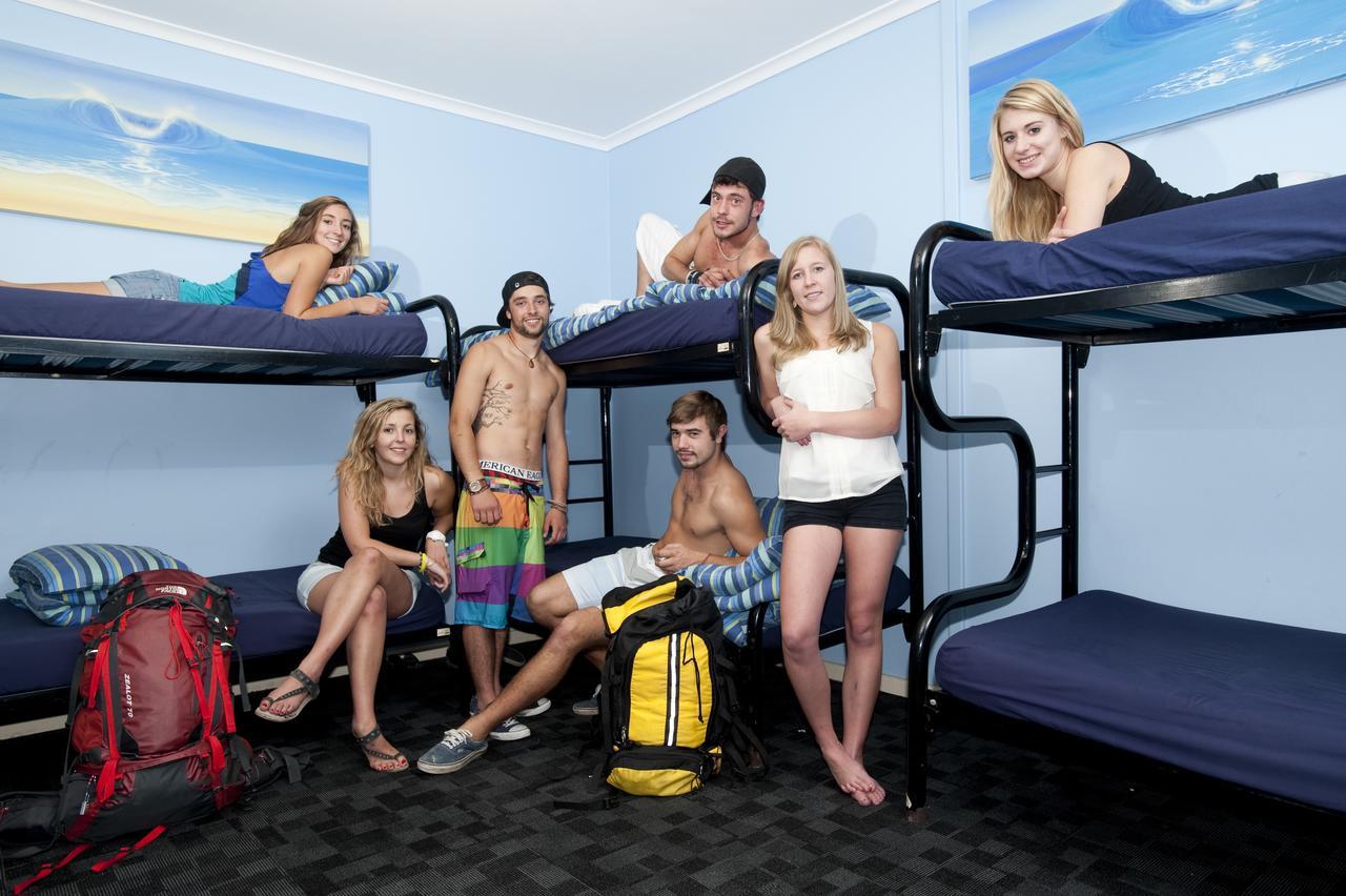 Bondi Beach Backpackers Сидни Екстериор снимка